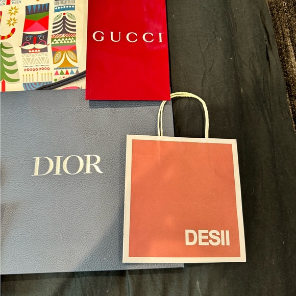 Louis Vuitton, Gucci, Goyard Shopping bags - Picture 7 of 13